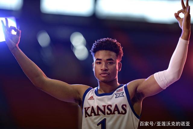 斯诺克世锦赛：赵心童击败丁俊晖，闯入八强